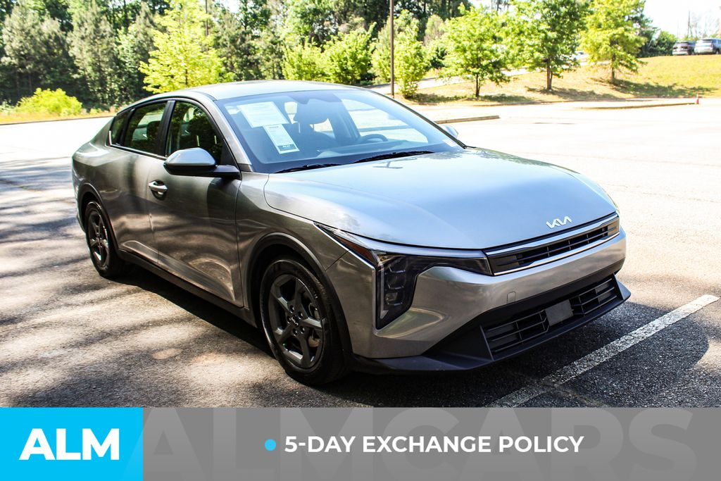 Used 2025 Gray Kia LXS image 3