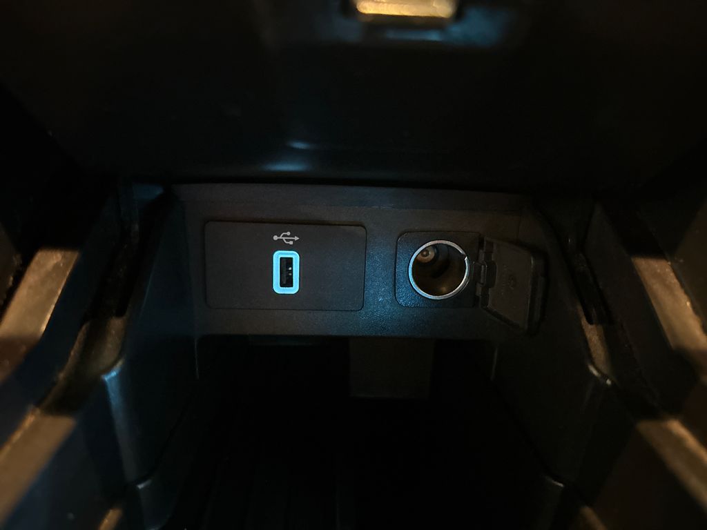 Certified Used 2018 Blue Ford XLT image 27