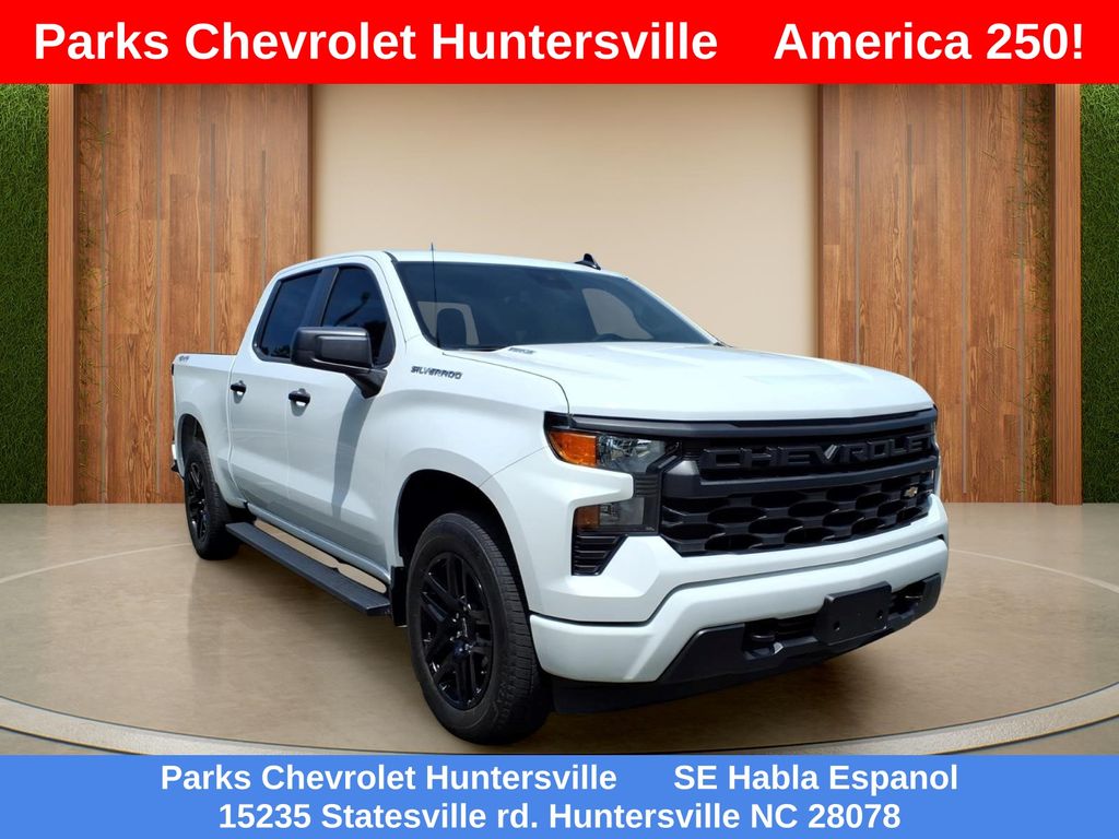 Summit White 2025 Chevrolet Silverado 1500 Pickup Truck Four-Wheel Drive 8-Speed Automatic