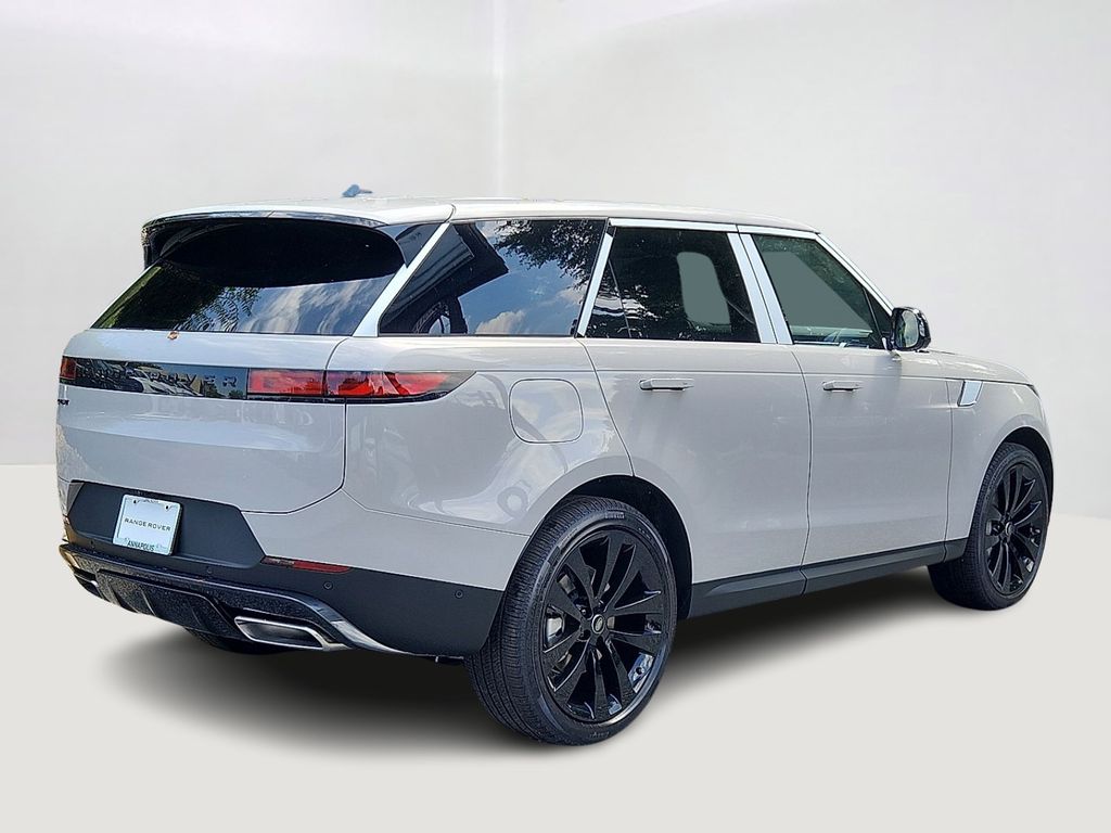 Thumbnail: 2025 Land Rover Range Rover Sport - 3