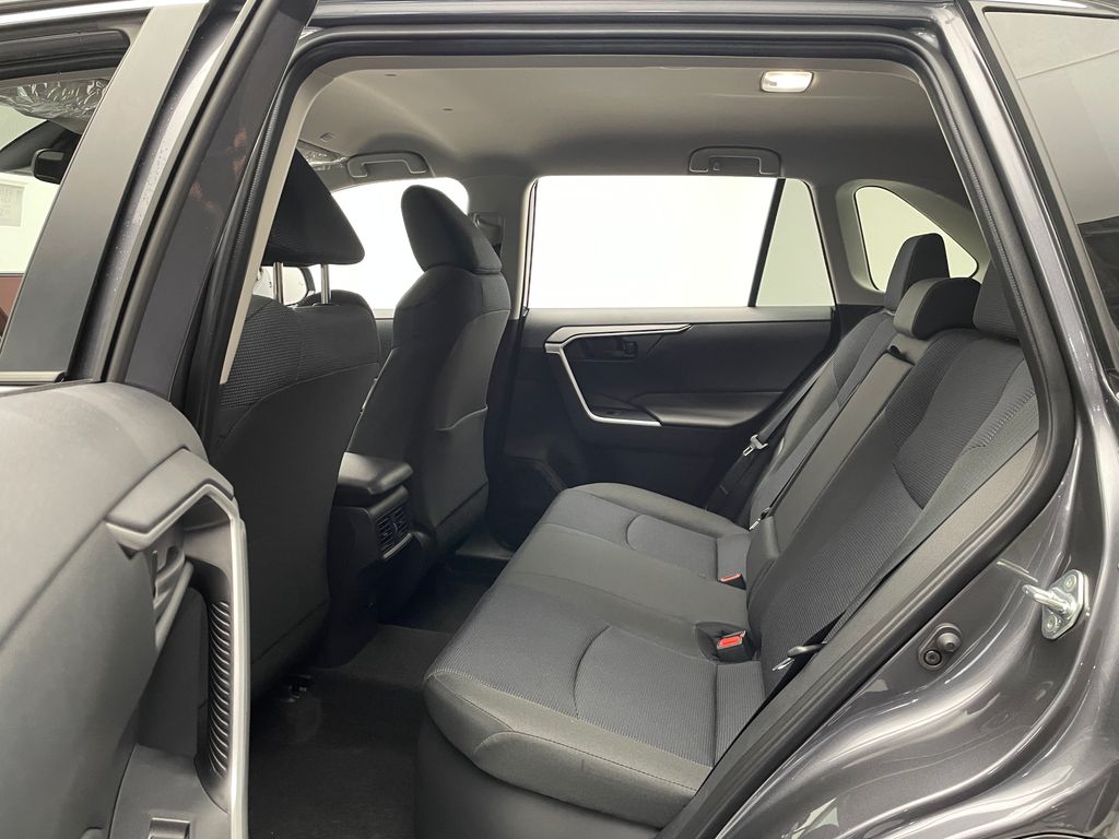 Thumbnail: 2025 Toyota RAV4 - 31