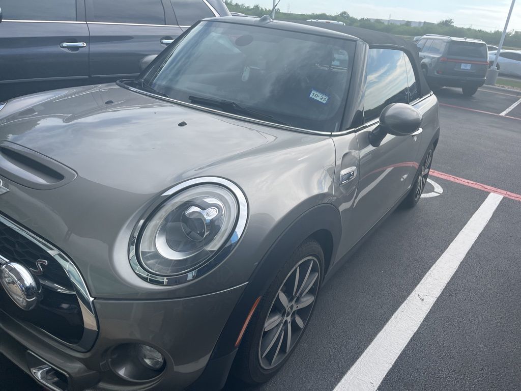 2017 MINI Cooper Base 5
