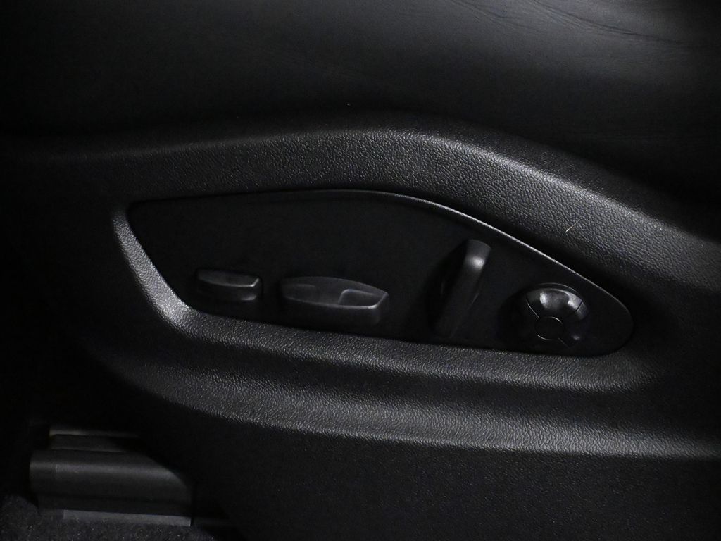 Thumbnail: 2026 Porsche  - 30