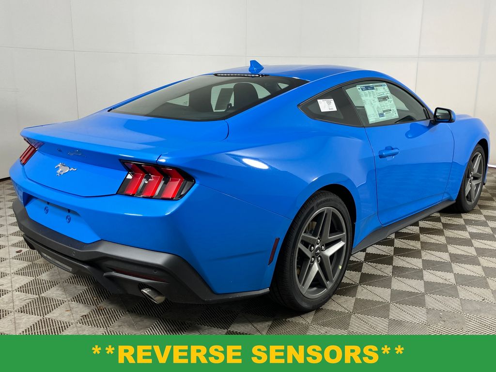 2025 Ford Mustang EcoBoost photo 4