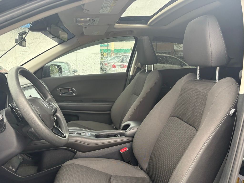 2022 Honda HR-V 2WD EX