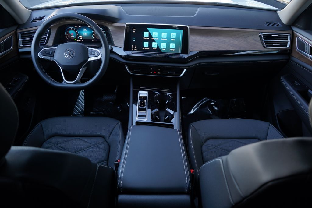 Thumbnail: 2025 Volkswagen Atlas - 9