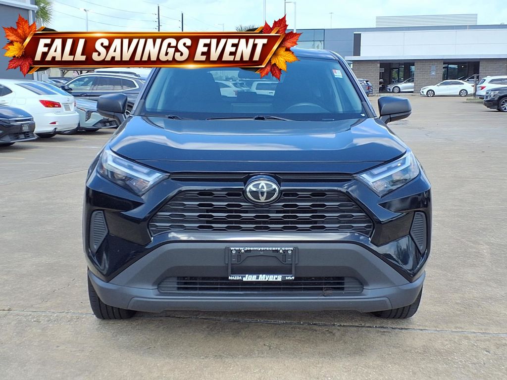 2023 Toyota RAV4 LE - 6