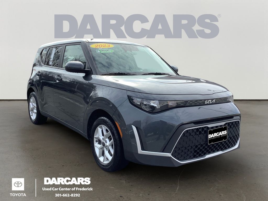 2023 Kia Soul LX FWD