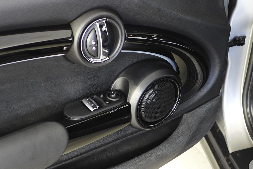 Thumbnail: 2024 MINI Cooper - 12