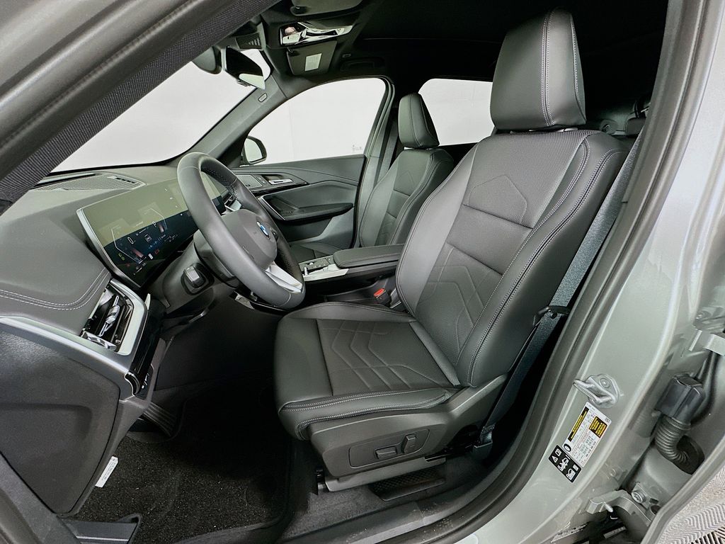 Thumbnail: 2026 BMW X1 - 16