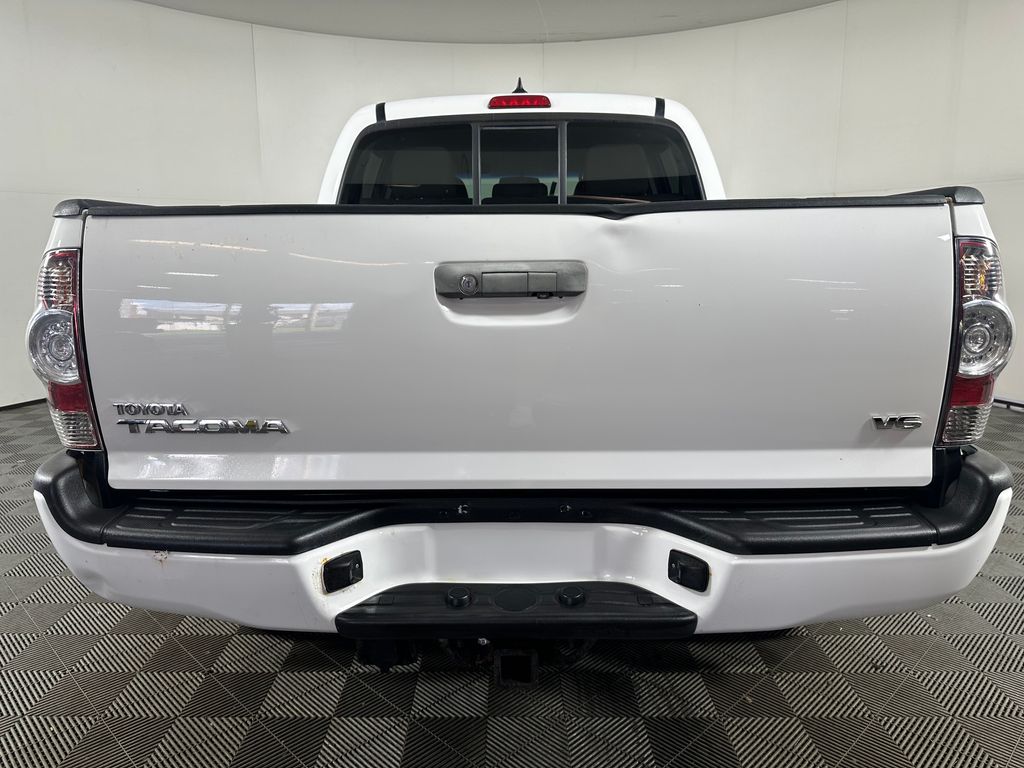 Photo 4 of 2015 Toyota Tacoma Base