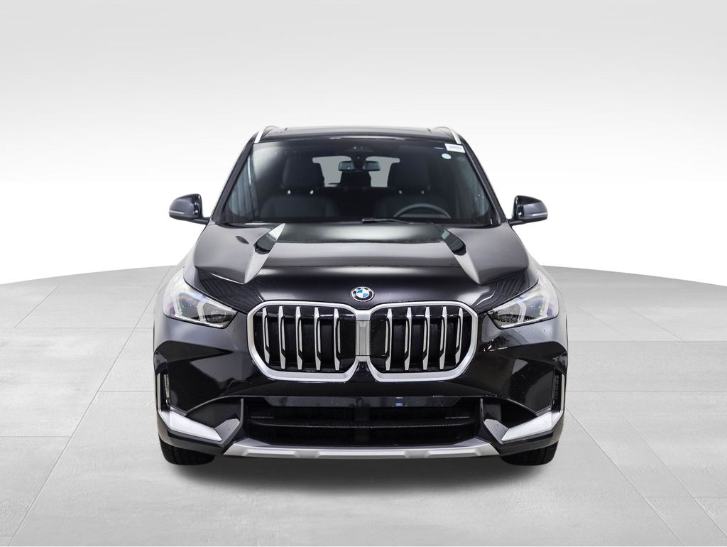 2025 BMW X1 xDrive28i 8