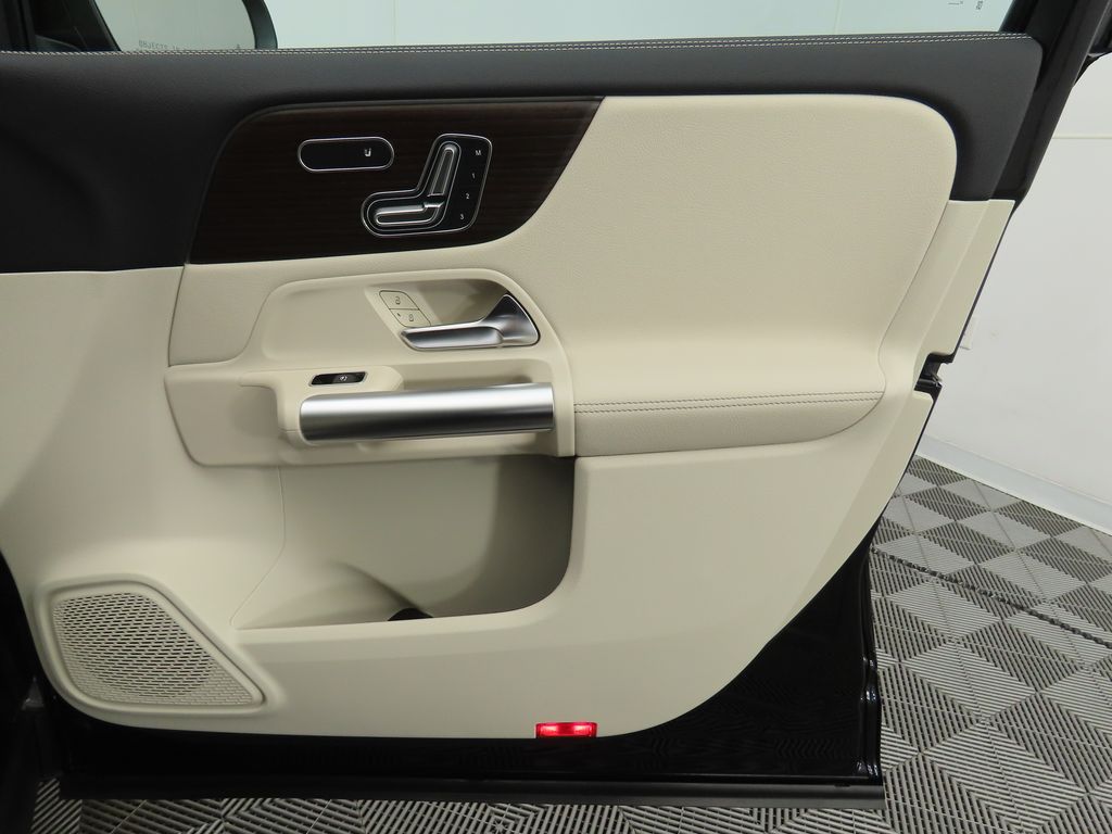 Thumbnail: 2026 Mercedes-Benz GLA - 25