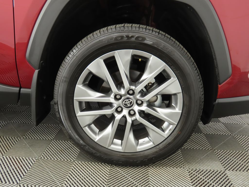 Thumbnail: 2025 Toyota RAV4 - 31