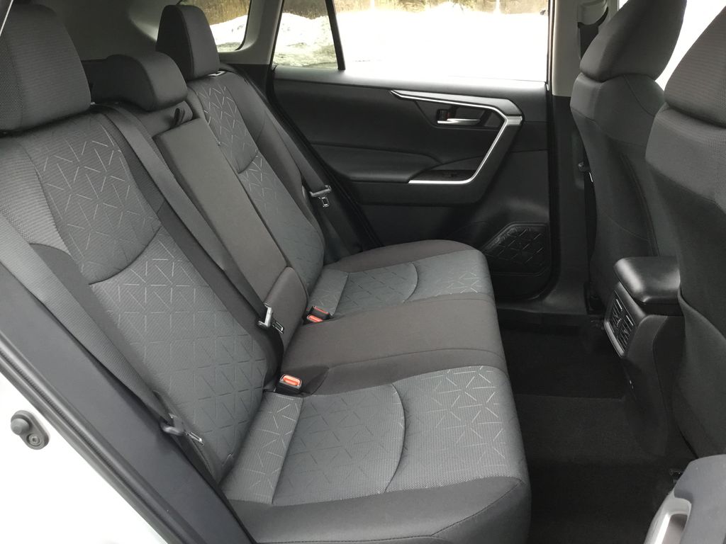 Thumbnail: 2025 Toyota RAV4 - 15