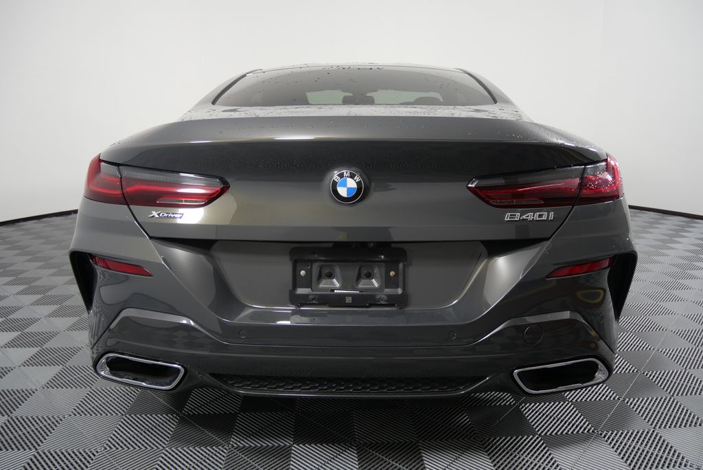 2022 BMW 8 Series 840i 6