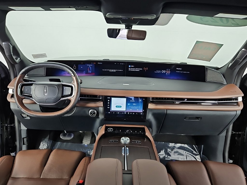 Thumbnail: 2025 Lincoln Navigator - 27