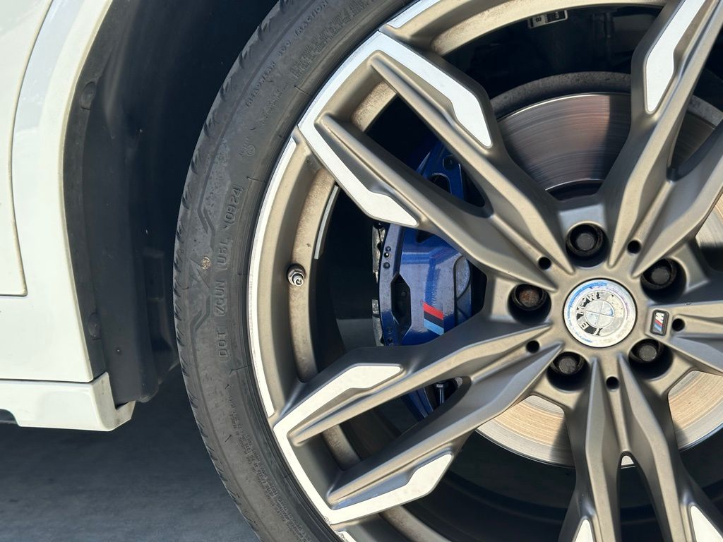 Thumbnail: 2019 BMW X4 - 16
