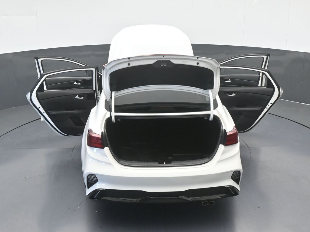 Used 2024 Snow White Pearl Kia GT-Line image 70