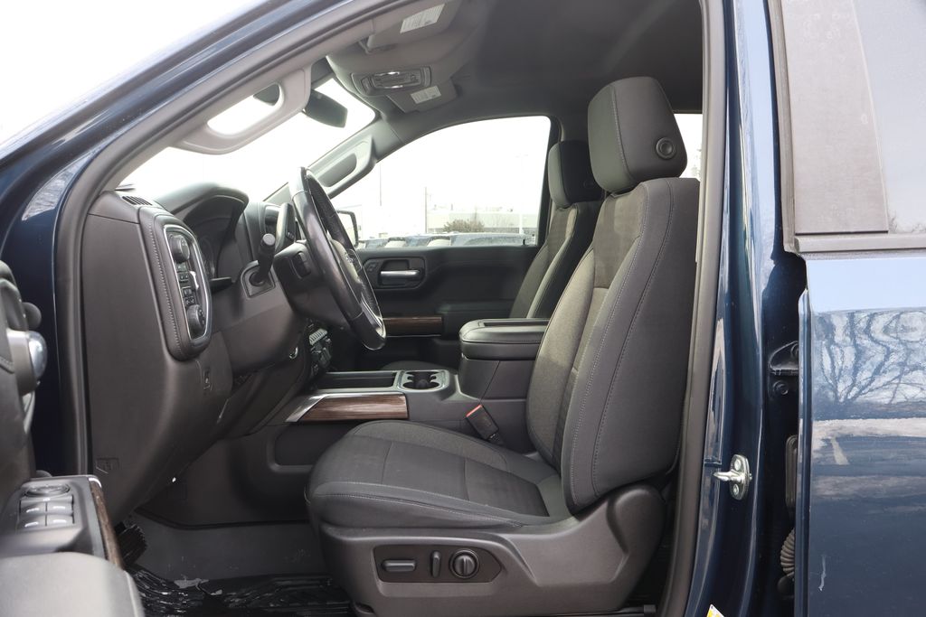 Thumbnail: 2020 Chevrolet Silverado 1500 - 32