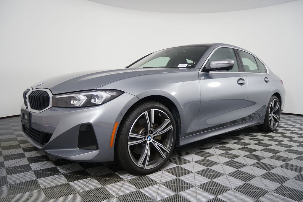 Thumbnail: 2024 BMW 3 Series - 8