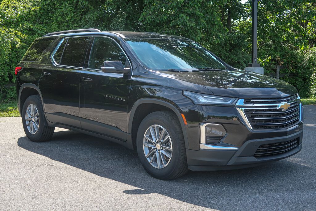 2022 Chevrolet Traverse AWD LT Leather