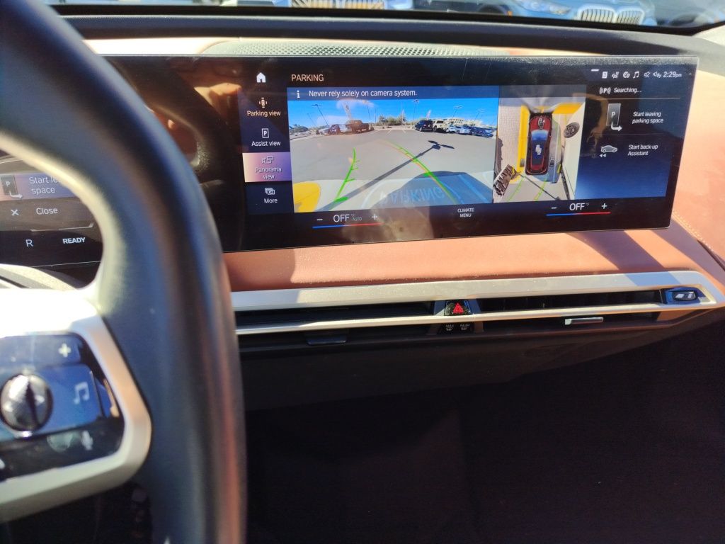 Thumbnail: 2022 BMW iX - 11