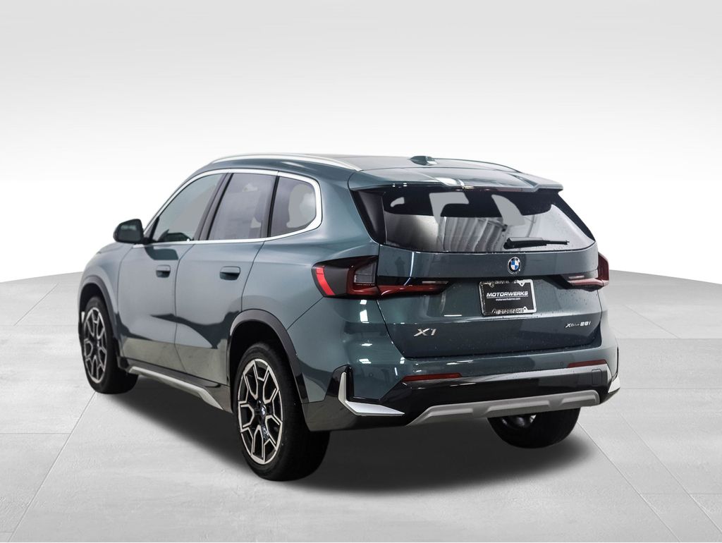 Thumbnail: 2026 BMW X1 - 3