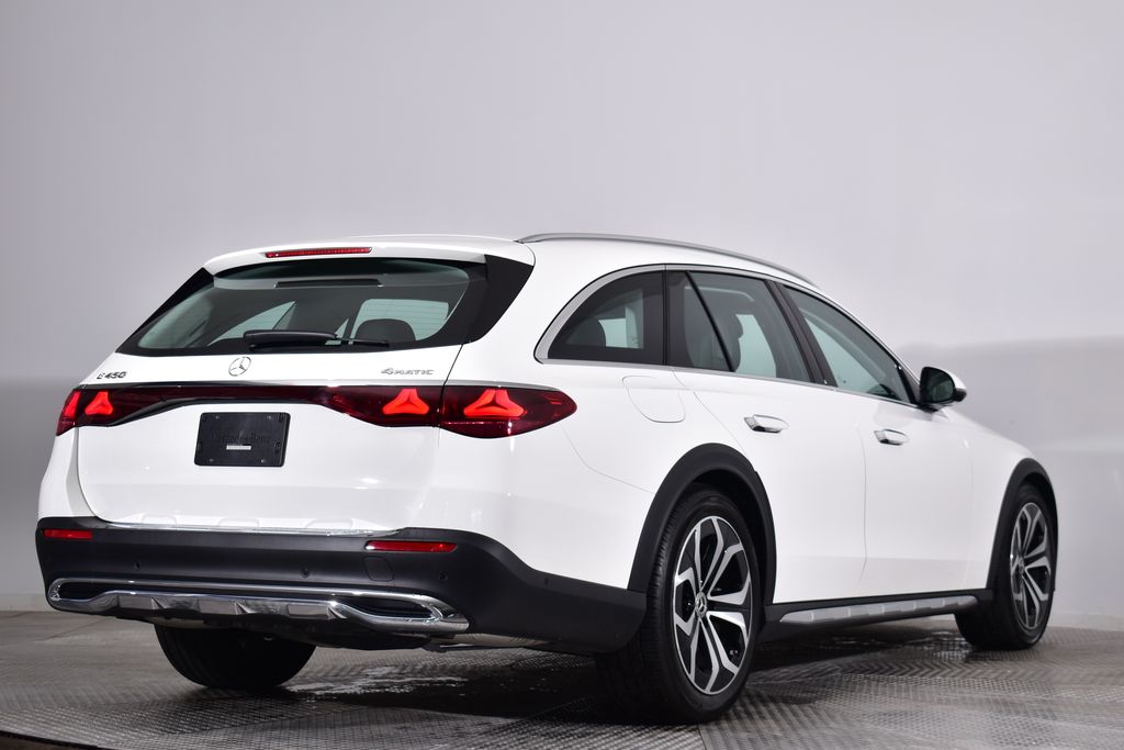 Thumbnail: 2025 Mercedes-Benz E-Class - 5