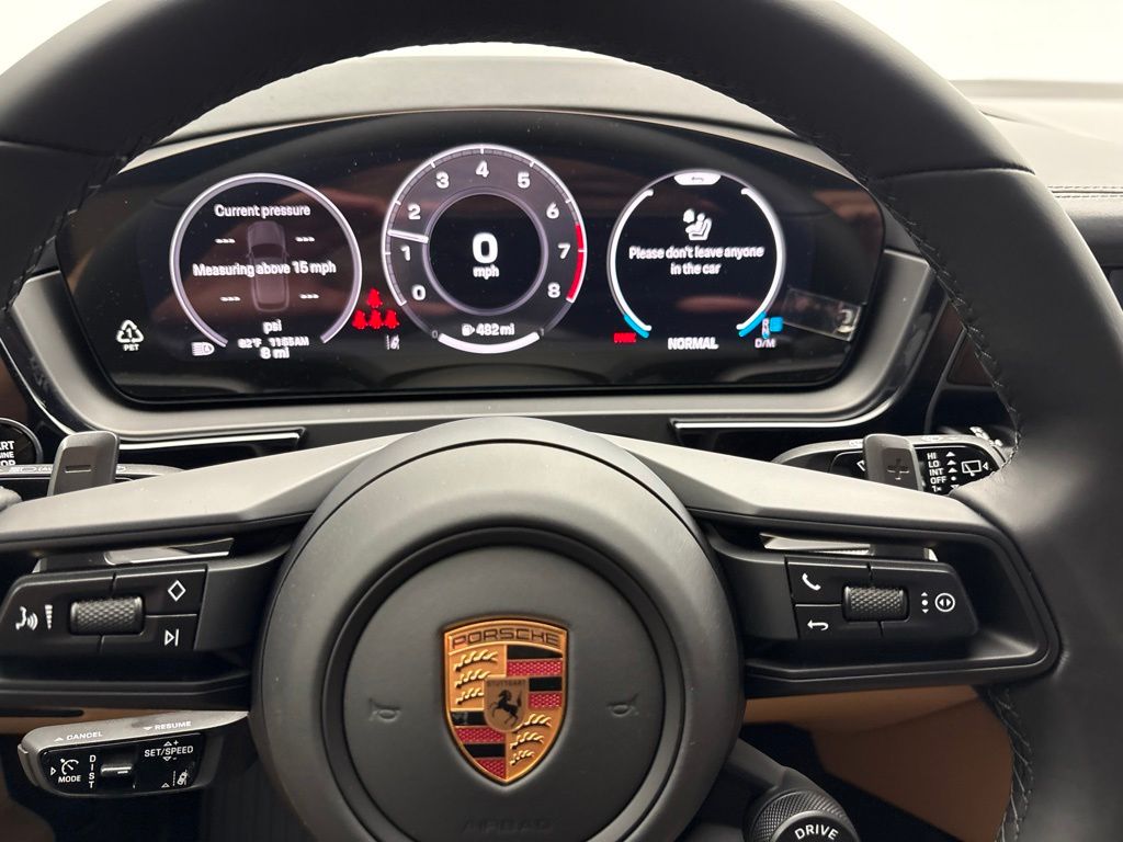 Thumbnail: 2026 Porsche Cayenne - 30