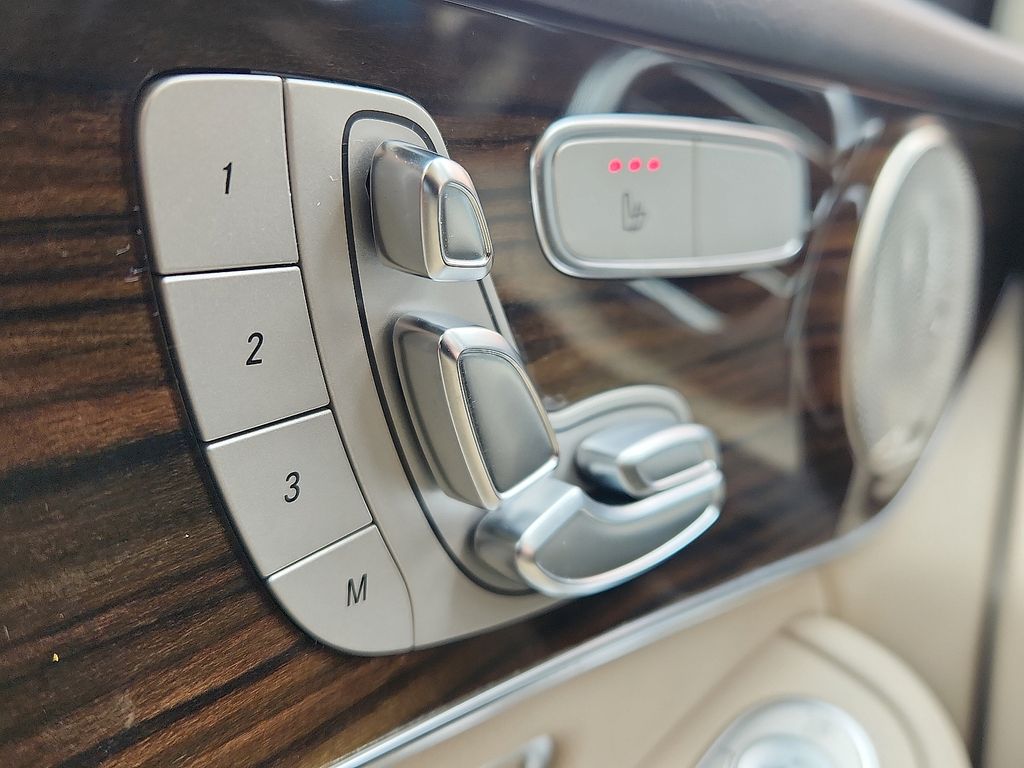 Thumbnail: 2021 Mercedes-Benz GLC - 22