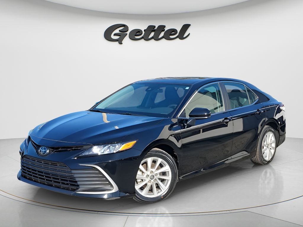 2024 Toyota Camry LE FWD