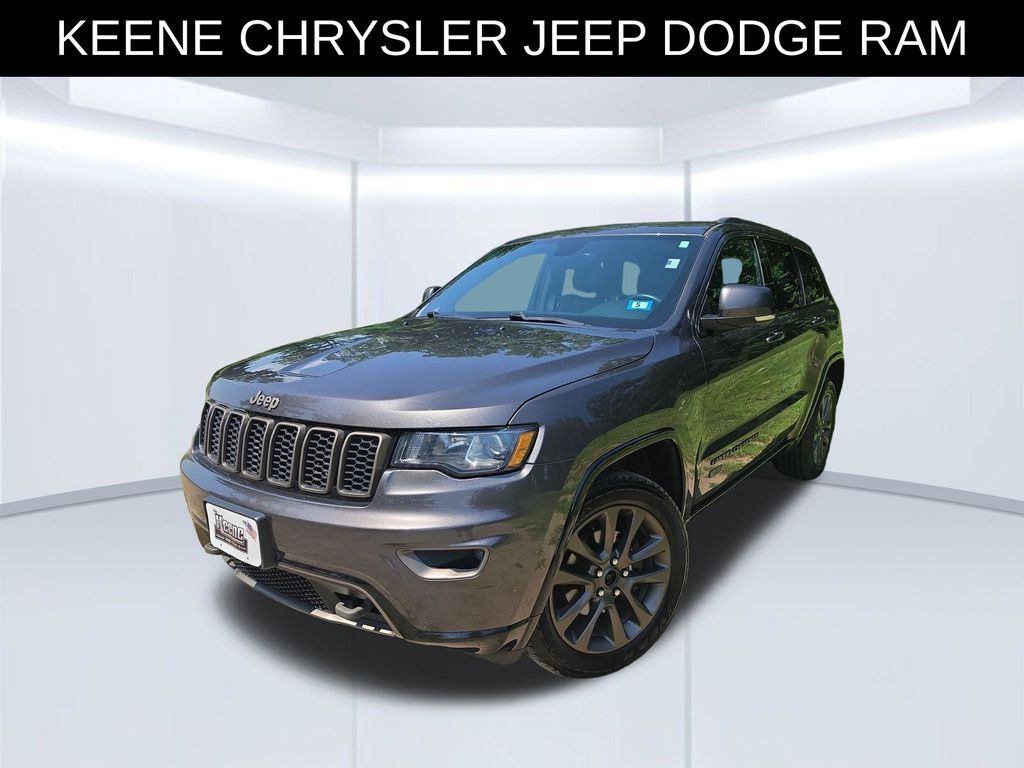 Gray (Granite Crystal Metallic Clearcoat) 2016 Jeep Grand Cherokee SUV / Crossover Four-Wheel Drive 8-Speed Automatic