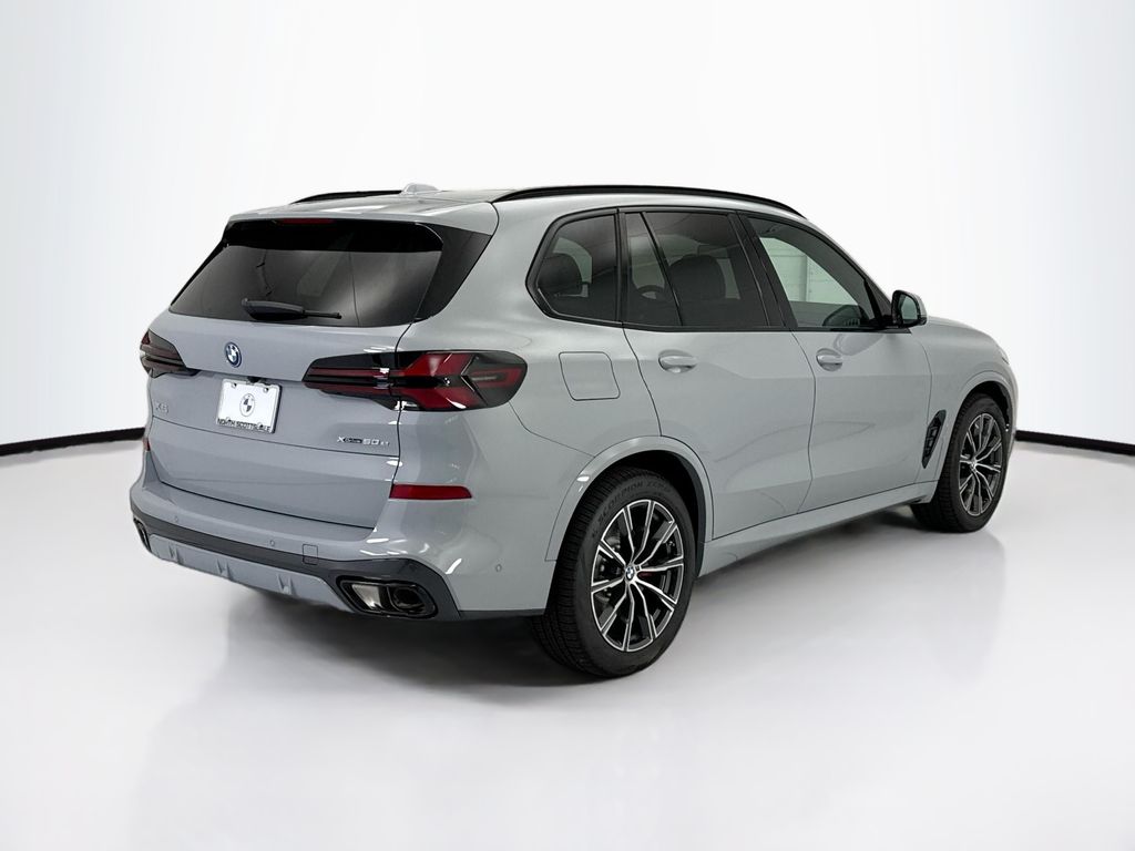 Thumbnail: 2026 BMW X5 - 5