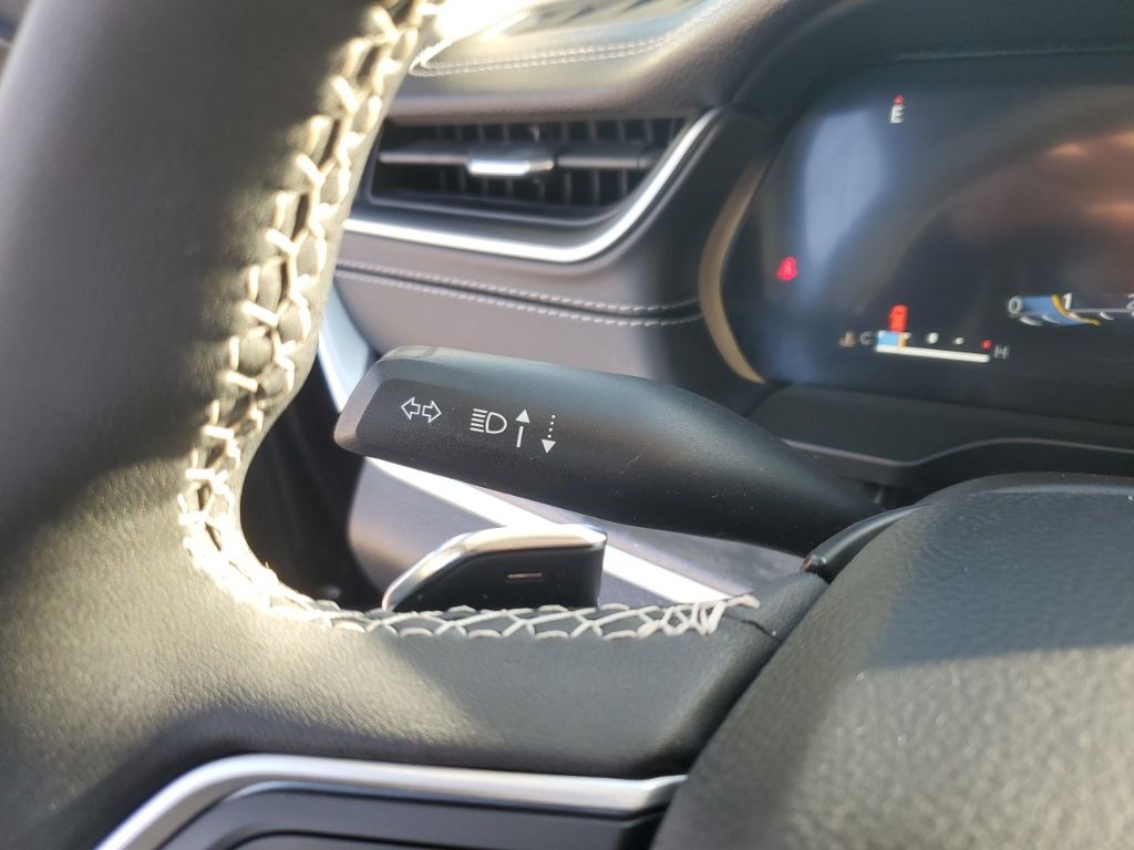 Used Car 2023 Jeep Grand Cherokee L  Limited For Sale Under $30,000 In Austin, Texas