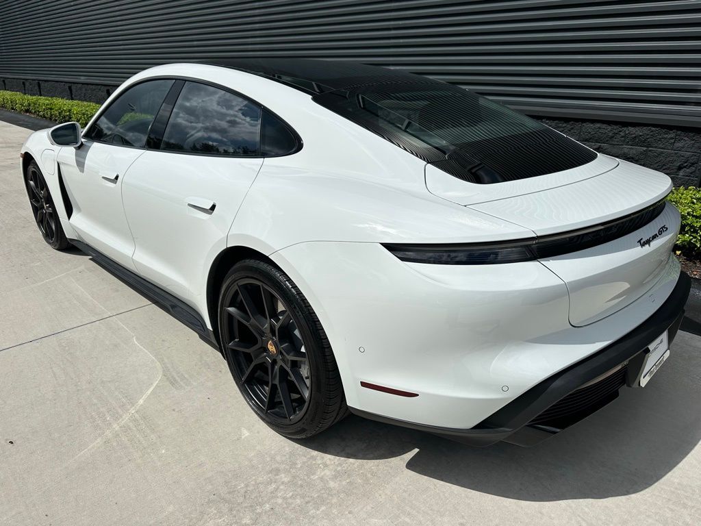 Thumbnail: 2024 Porsche Taycan - 3