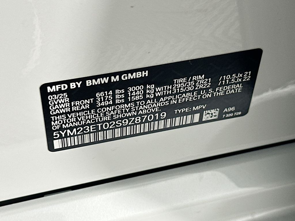 2025 BMW X6 M 24