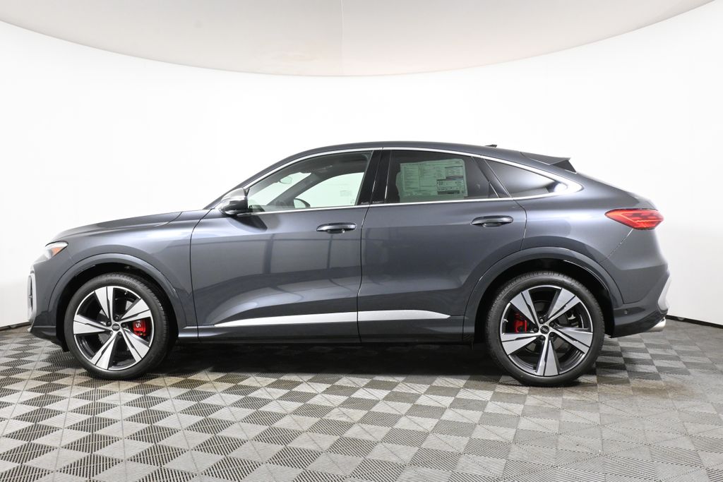 Thumbnail: 2025 Audi SQ5 - 2