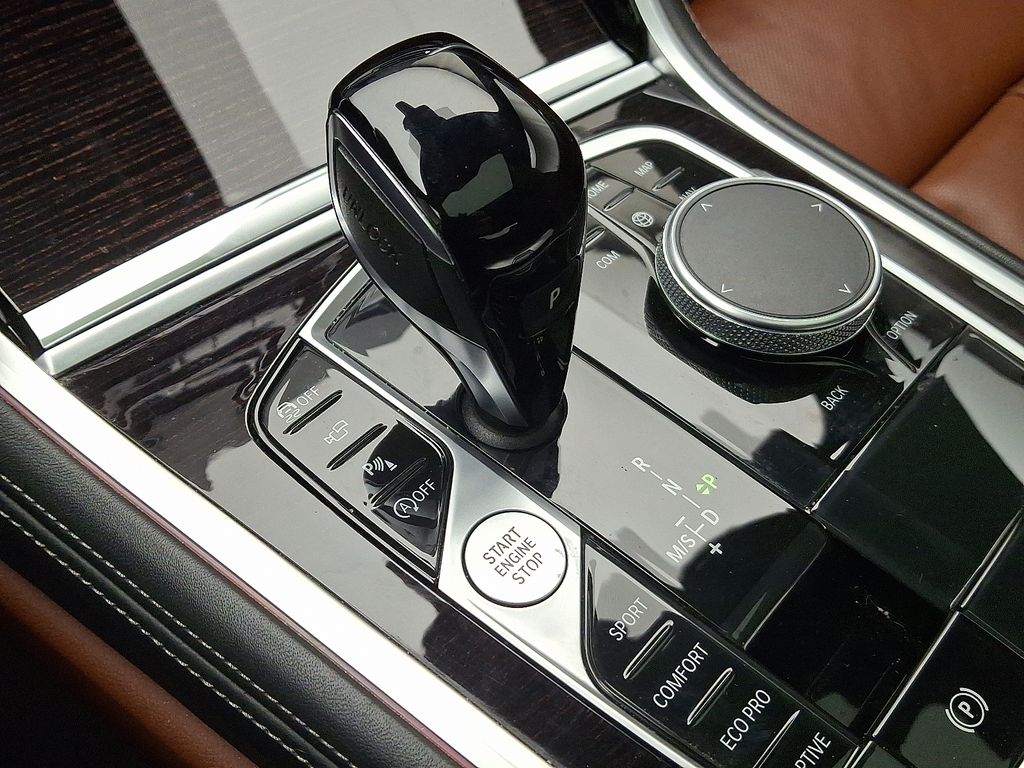 Thumbnail: 2022 BMW 8 Series - 16