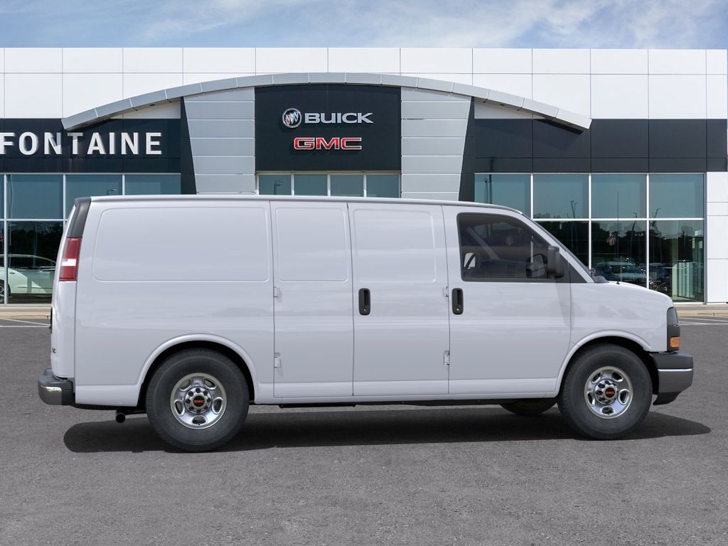 2024 GMC Savana 3500 Work Van 5