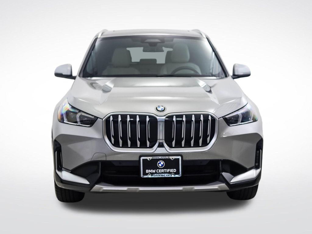 Thumbnail: 2023 BMW X1 - 8