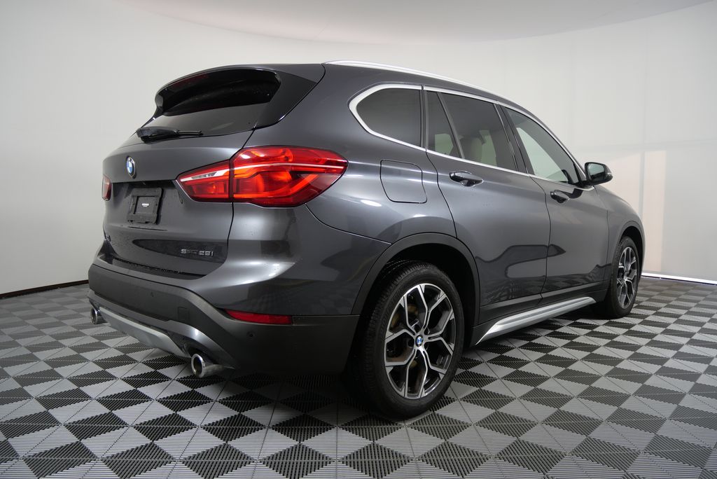 2022 BMW X1 sDrive28i 3
