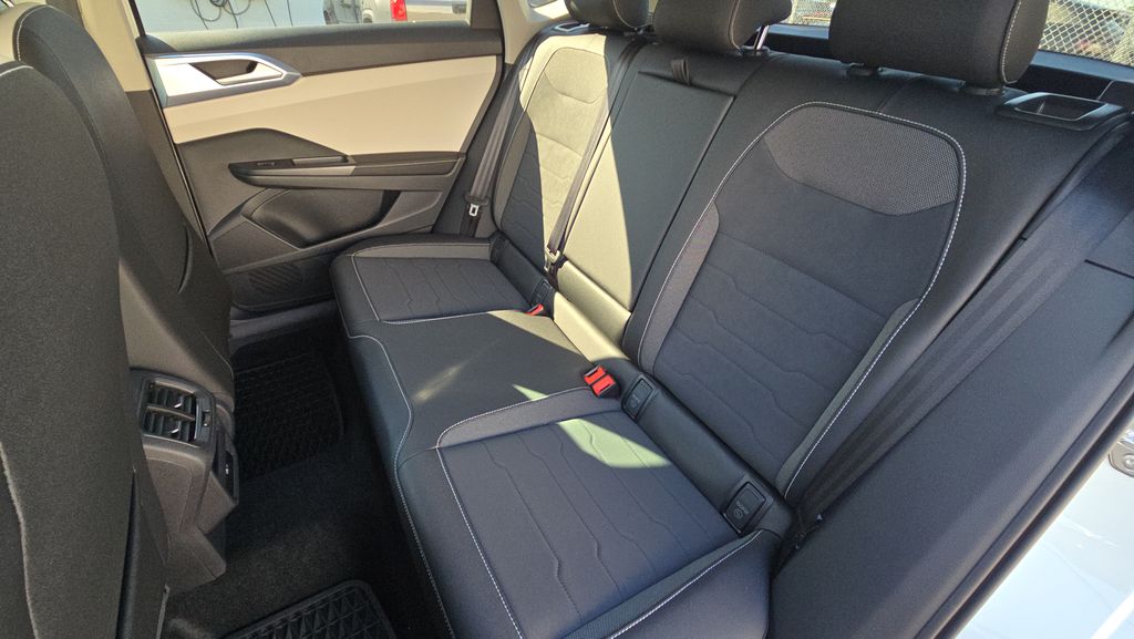 2025 Volkswagen Taos