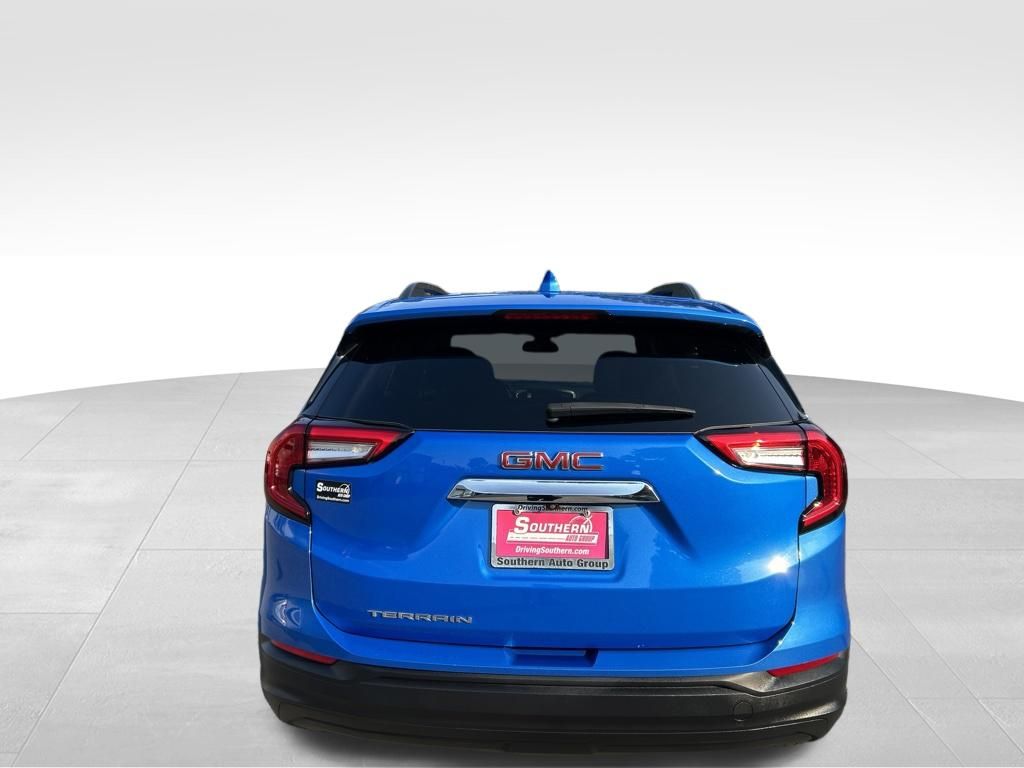 Used 2024 Blue GMC SLE image 4