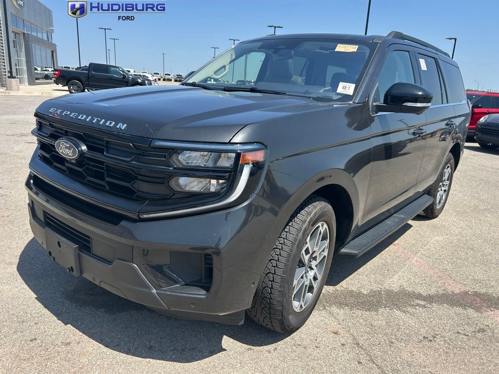 Gray Metallic 2025 Ford Expedition SUV / Crossover Four-Wheel Drive Automatic