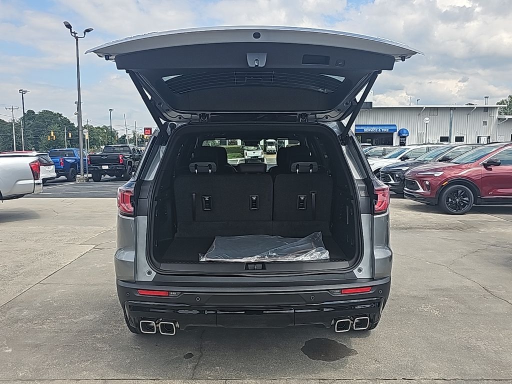 View vehicle photo 6