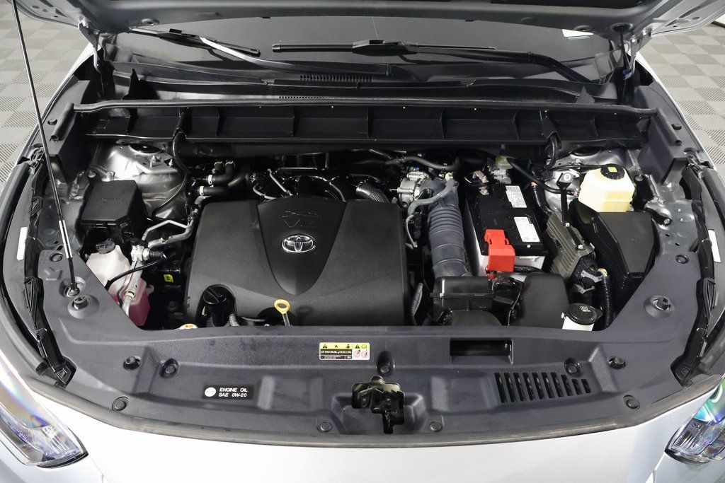 Thumbnail: 2022 Toyota Highlander - 15