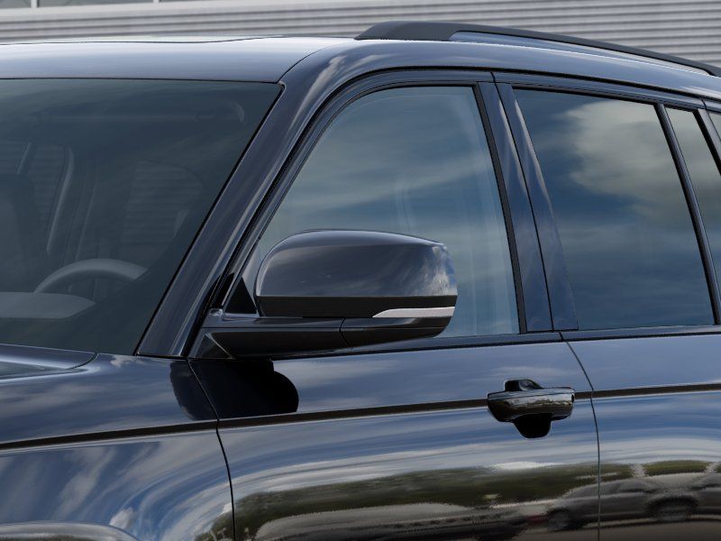 Used 2025 Diamond Black Crystal Pearlcoat Jeep Limited image 12