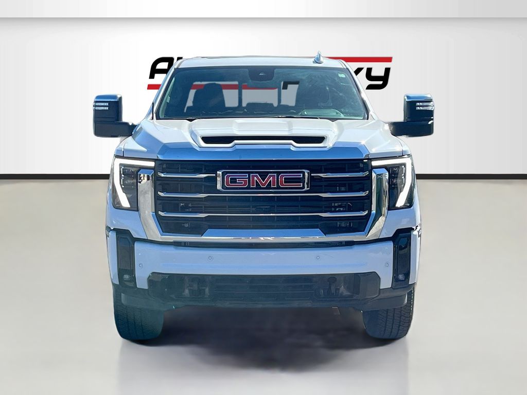 Used 2025 White GMC SLT image 2