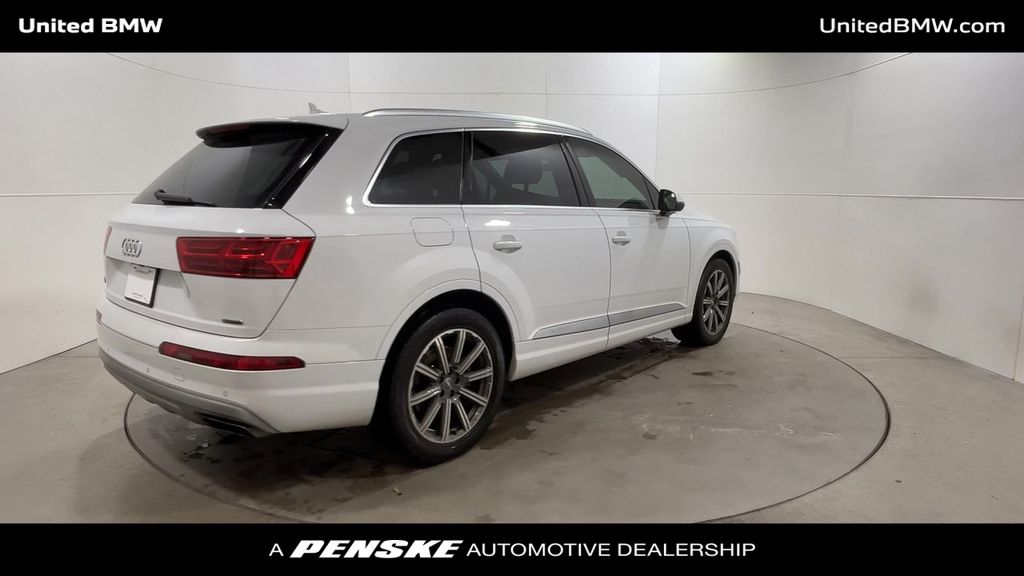 2019 Audi Q7 Premium Plus 8